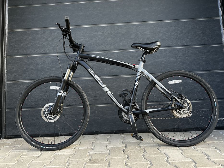 Хибриден велосипед Specialized Hardrock 26” 3x9 M/L”