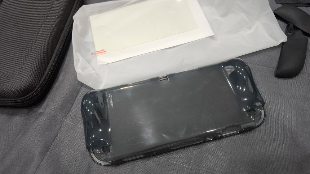 Продам сумку и чехол для Nintendo switch 2