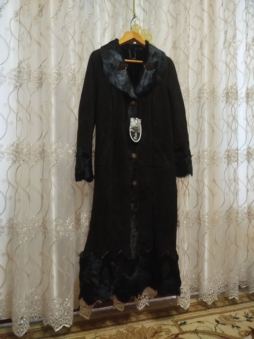 Palto sotiladi yengi