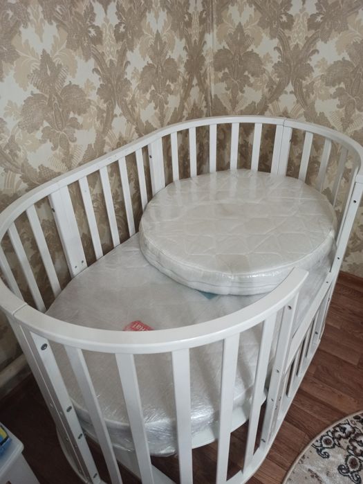 Продам манеж северянка белая