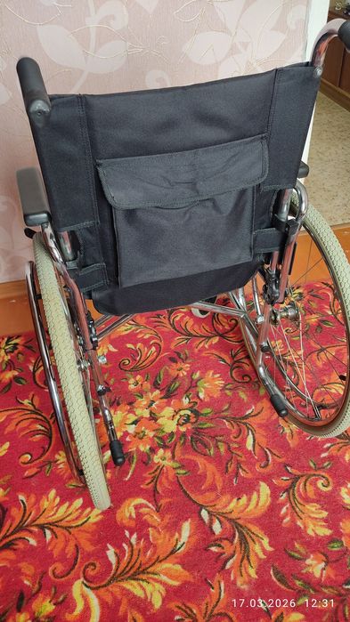 Инвалидная коляска