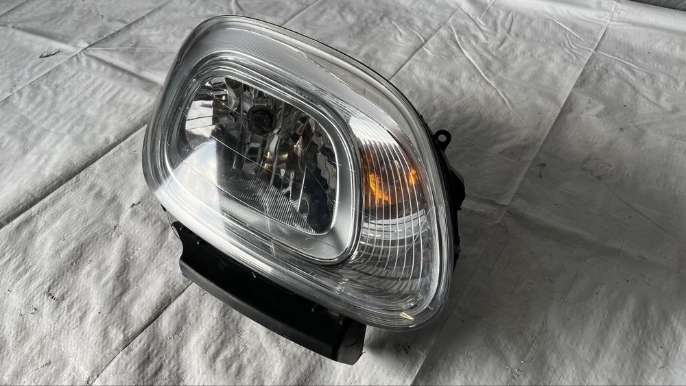 2 броя ляв и 1 брой десен фар Fiat Panda 3 2011-