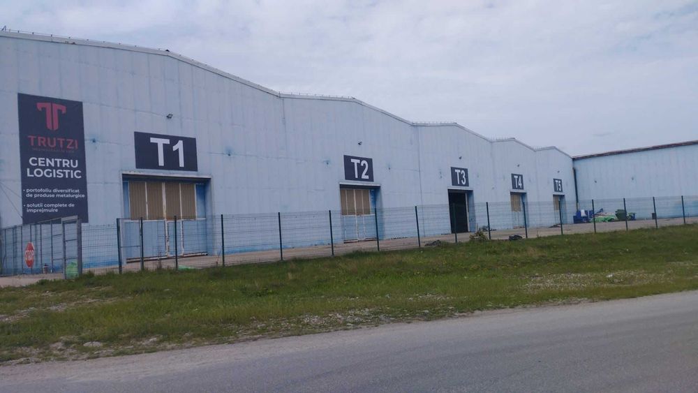 Vand teren + hala in judetul Prahova, localitatea Floresti - 29.970 MP