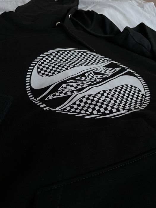 черная толстовка “nike”