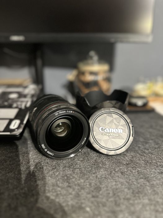 Obiectiv Canon EF 24-70