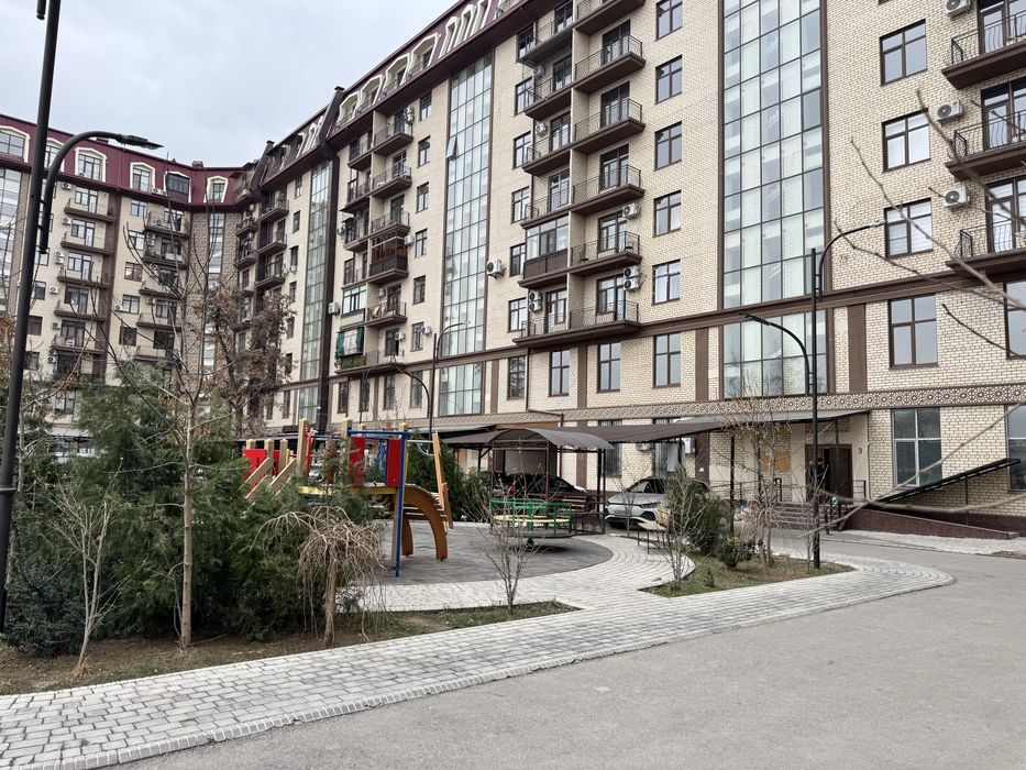 Сдаётся своя  элитной 2-х ком квартира