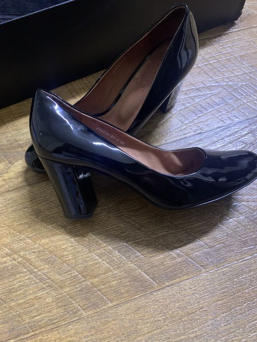 Туфли,цвет черный, кожа лак