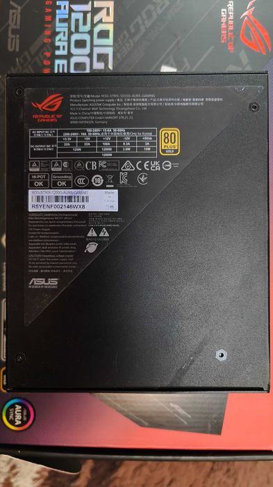 Блок питания Asus ROG strix 1200w aura edition