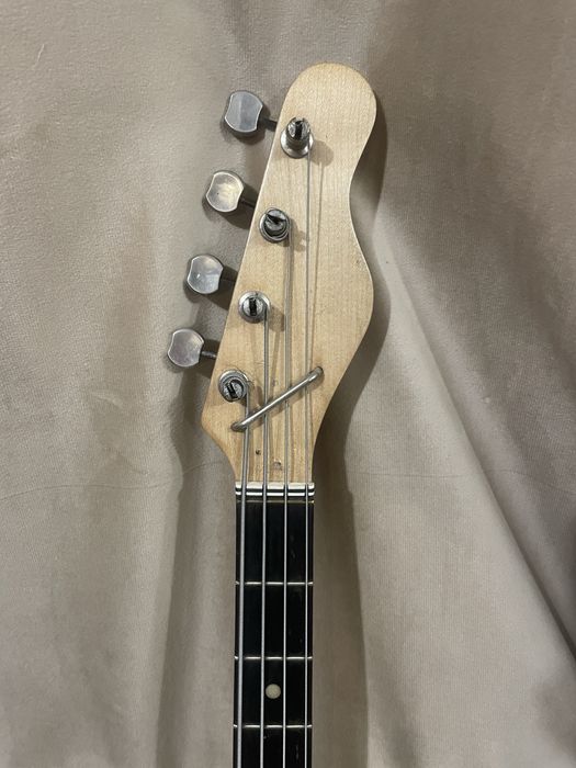 Jolana iris bass