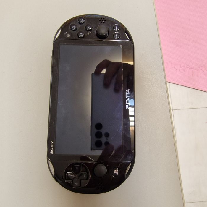 Psvita, cu card de 4gb
