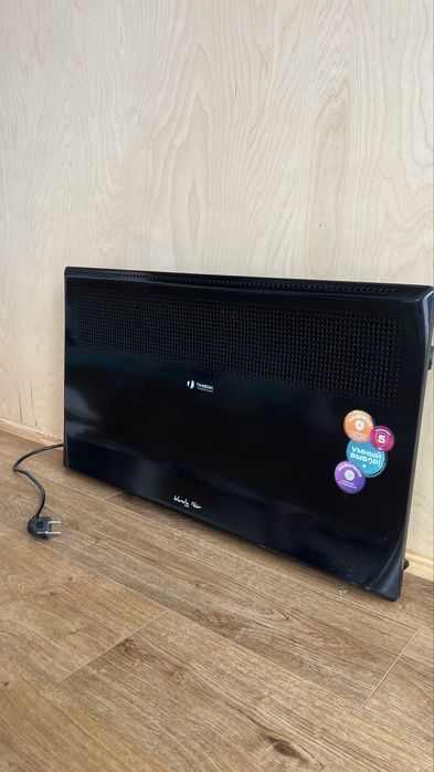 Стильный черный конвектор Timberk