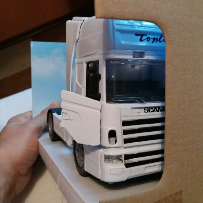 Коли Камиони  1.32 мащаб