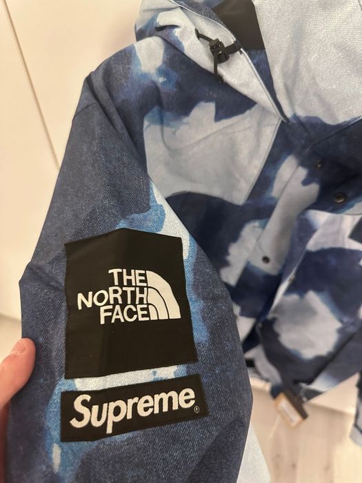 Geaca The North Face x Supreme - Size M