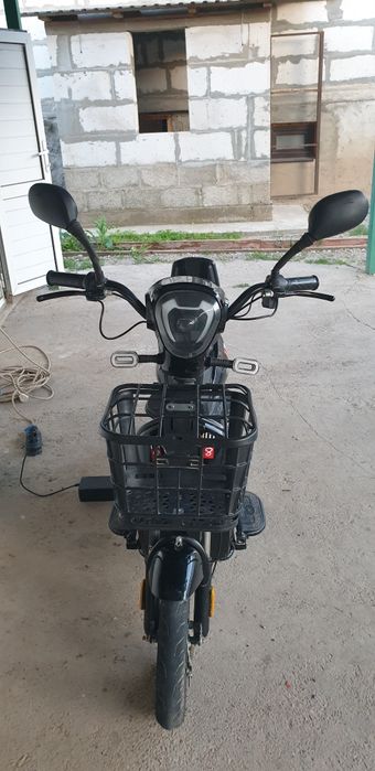 Продаётса СКУТЕР SK-8