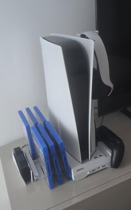 PS5 Disc + 1 Controller + Accesorii Complete | Ca Nou | Setup Full + 6 discuri SUPER OFERTĂ!