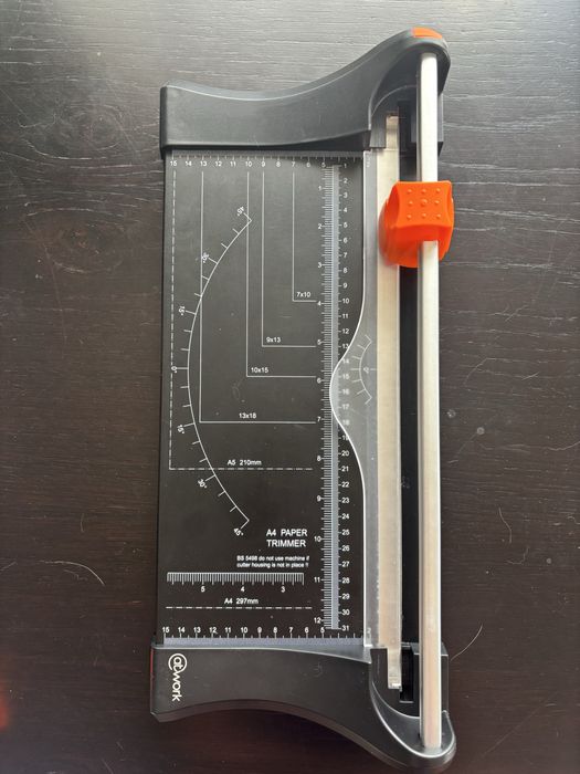 Ролков нож за рязане на хартия А4 TR-212