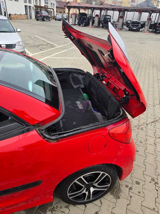 Vând Peugeot 207 CC