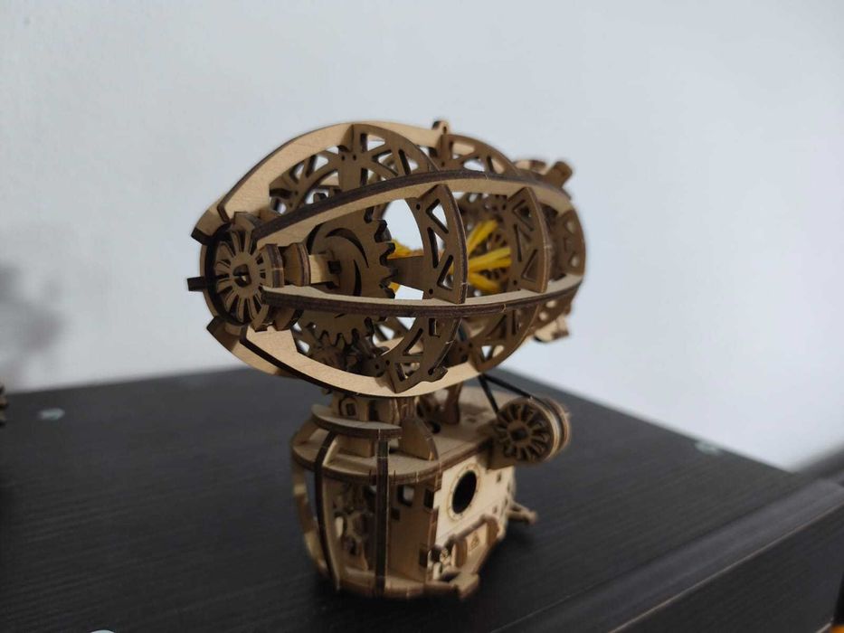 Colecție modele mecanice din lemn Ugears – 8 modele (asamblate)