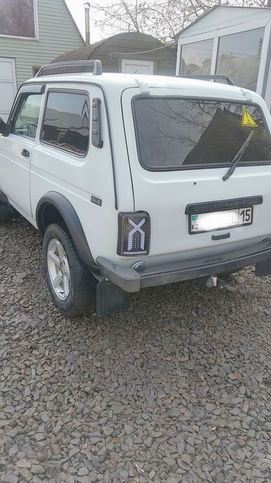 Продам ниву 21214