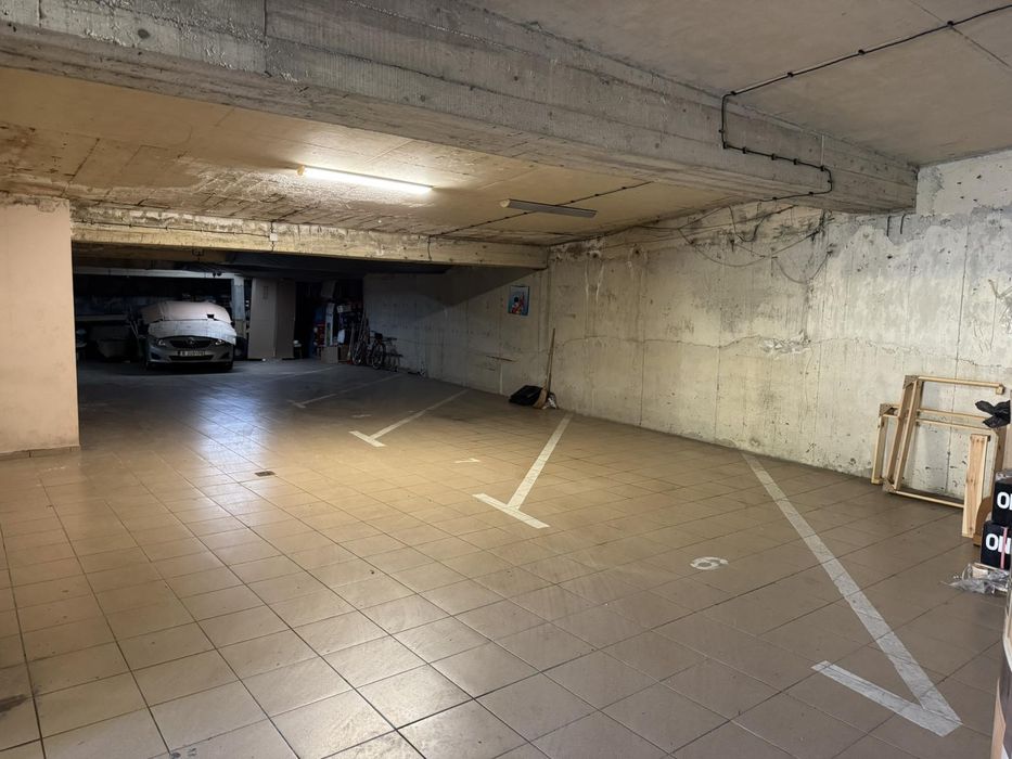 Подземно паркомясто под наем