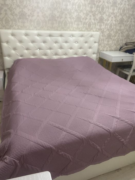 Продам кровать с матрасом
