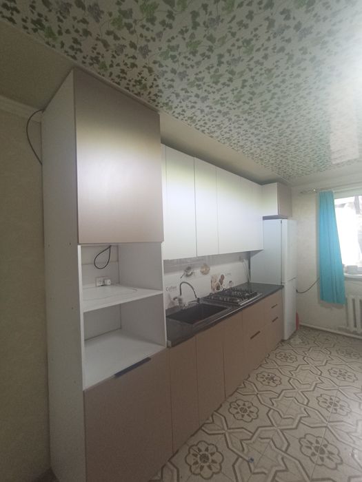 Срочно продам кухоный гарнетур