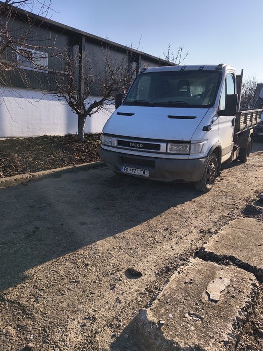 Vând Iveco basculabil