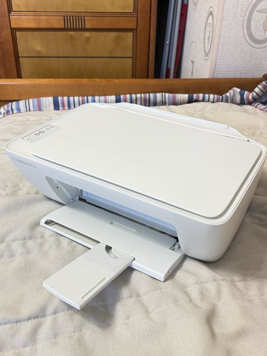 Красочный принтер HP DeskJet 2320
