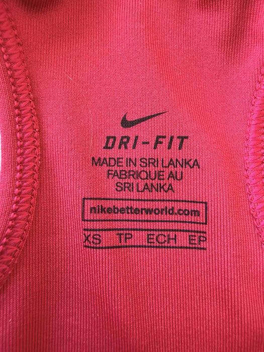 Nike бюстоета 152 см/ХS по 10 евро бр.