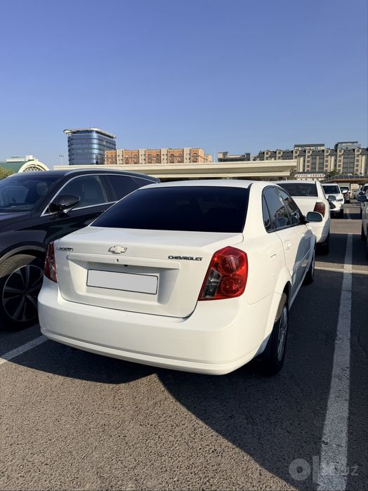 Продам свою Chevrolet Lacetti 2013 года