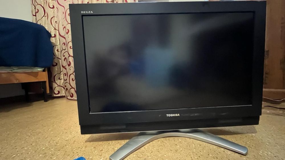 Продам телевизор б/у Toshiba