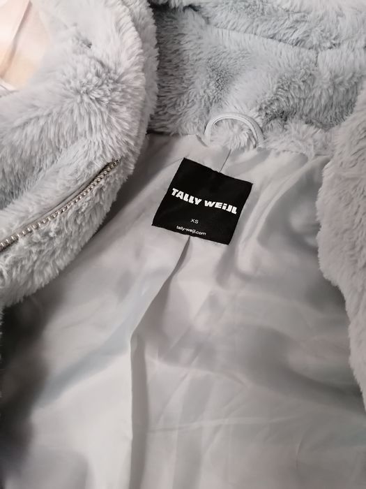 Палто.                         .