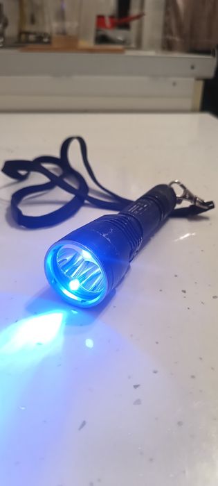 Lanterna tactica Nitecore Chameleon CU 6