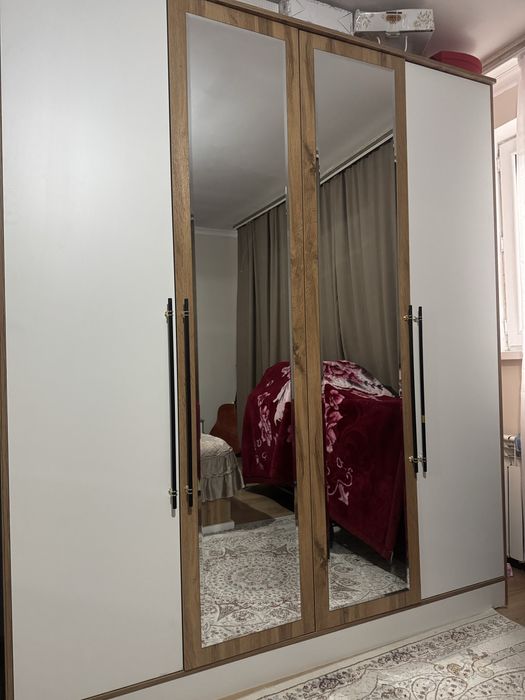 Спальный гарнитур