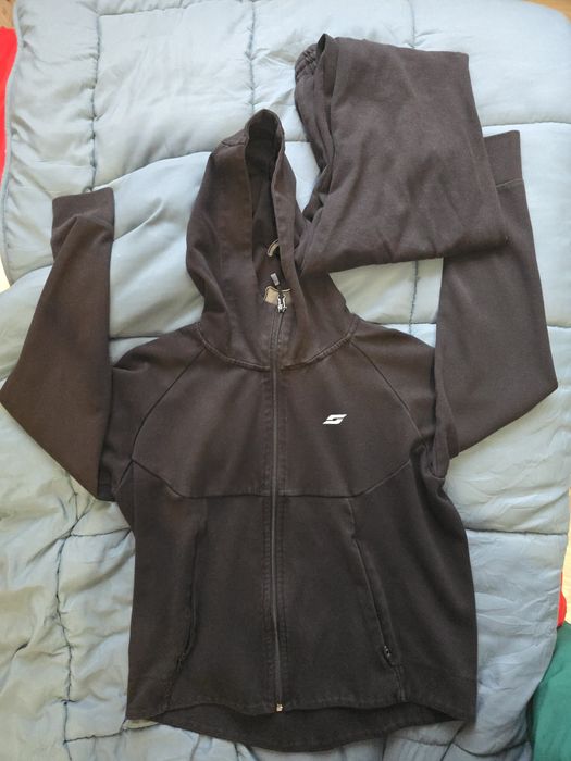 Дамски спортен екип на S - line