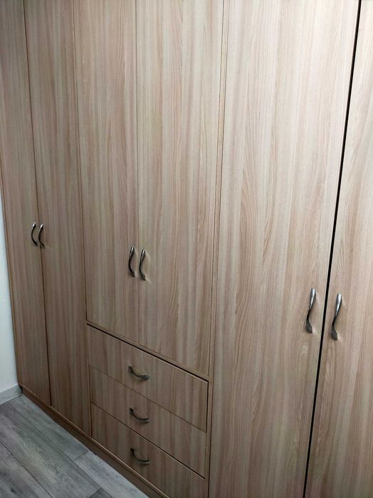 Продам шкаф высота 247 длина 234