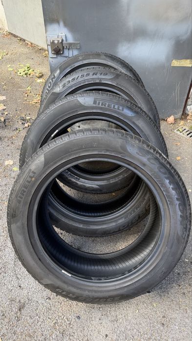 Зимни гими 235/55/19  101V Dot 2022 PIRELLI