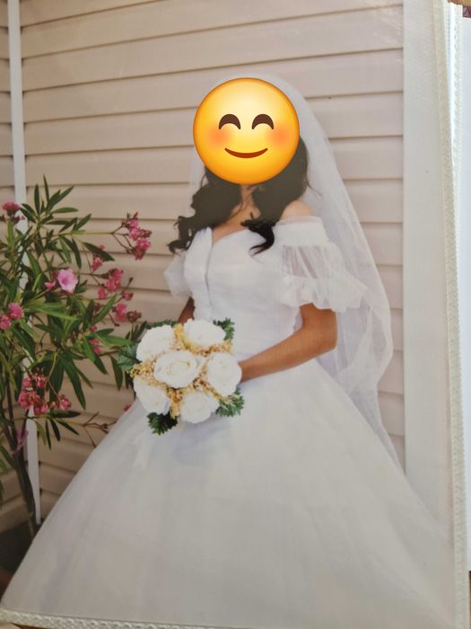 Продавам булчинска рокля