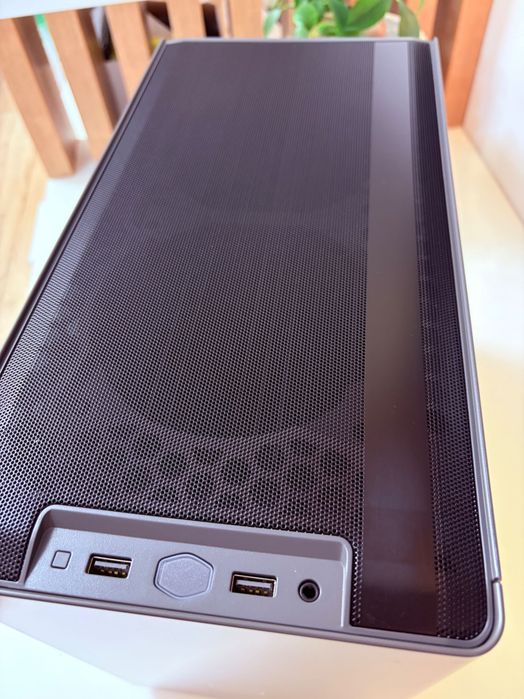 Cooler Master NR200P Max + AIO 280mm