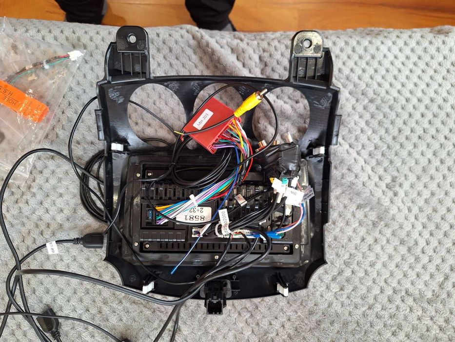 Навигация за Mazda 2