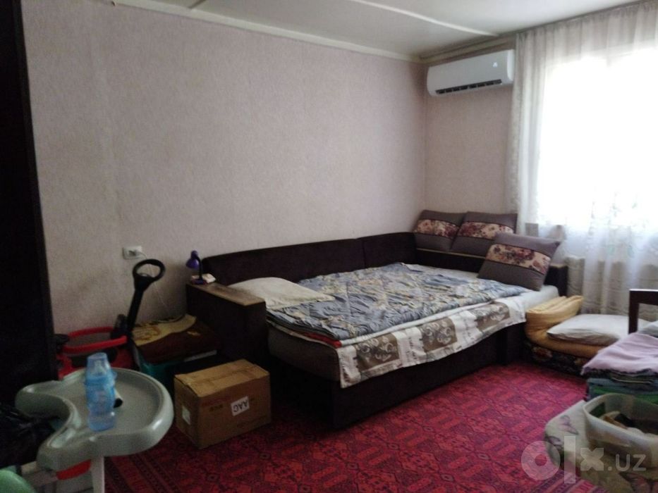 Продам спутник1 3ком 1этаж 2этажки с ремонтом в деревянном доме