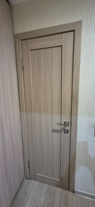 Продам межкомнатные двери