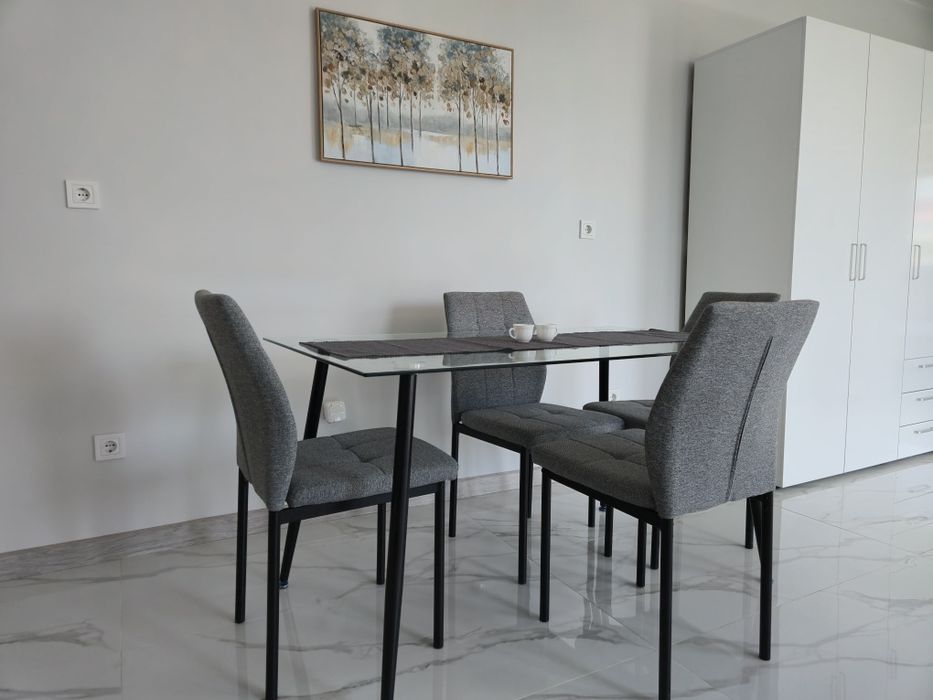 Дава се под наем Двустаен апартамент в София, Студентски град - 80 кв.м за 700 € - Снимка #1