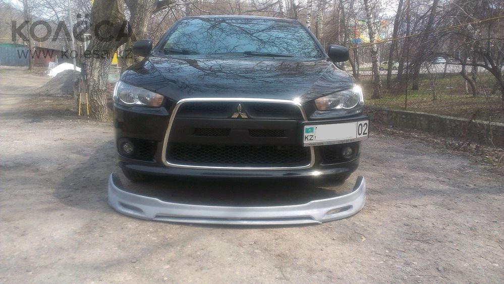 бампер передний лансер 10