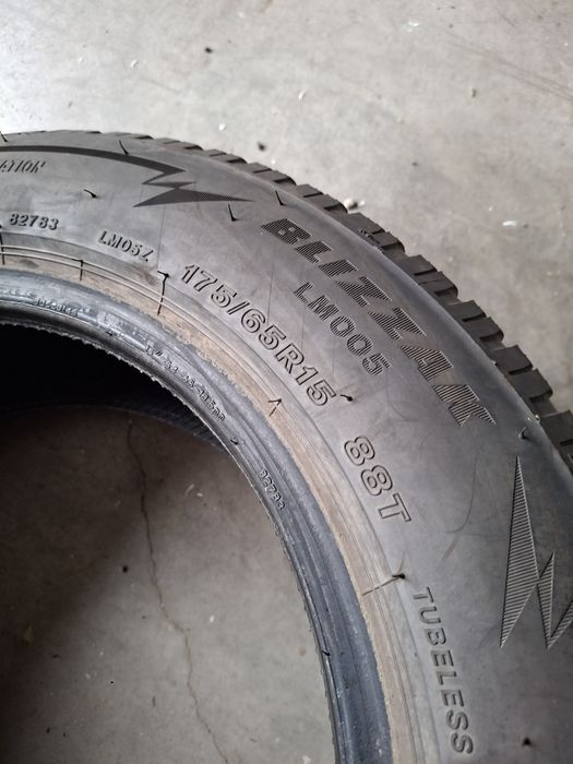 4 Anvelope de iarnă 175 65 r15 Bridgestone