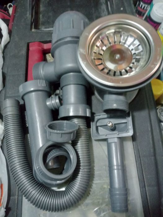 Сифон для раковины кухни