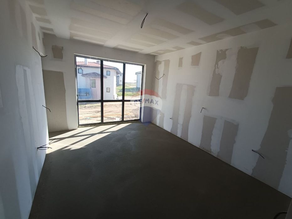 Нова къща в обл.Варна, с.Кичево, НН