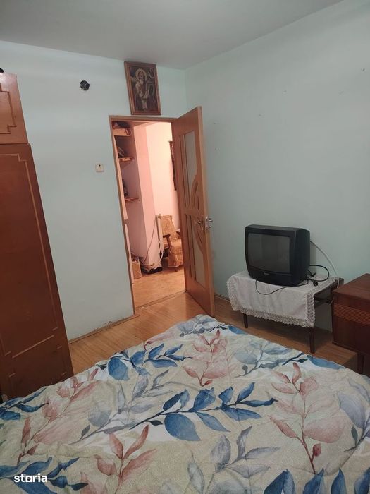 Apartament 3 camere cu 2 balcoane în Bacău