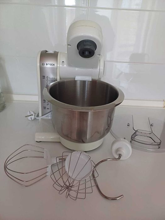 Комбайн кухонный Bosch mum 4880