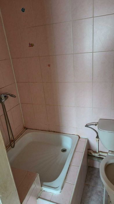 Продам 2 совмещенные комнаты в общежитии